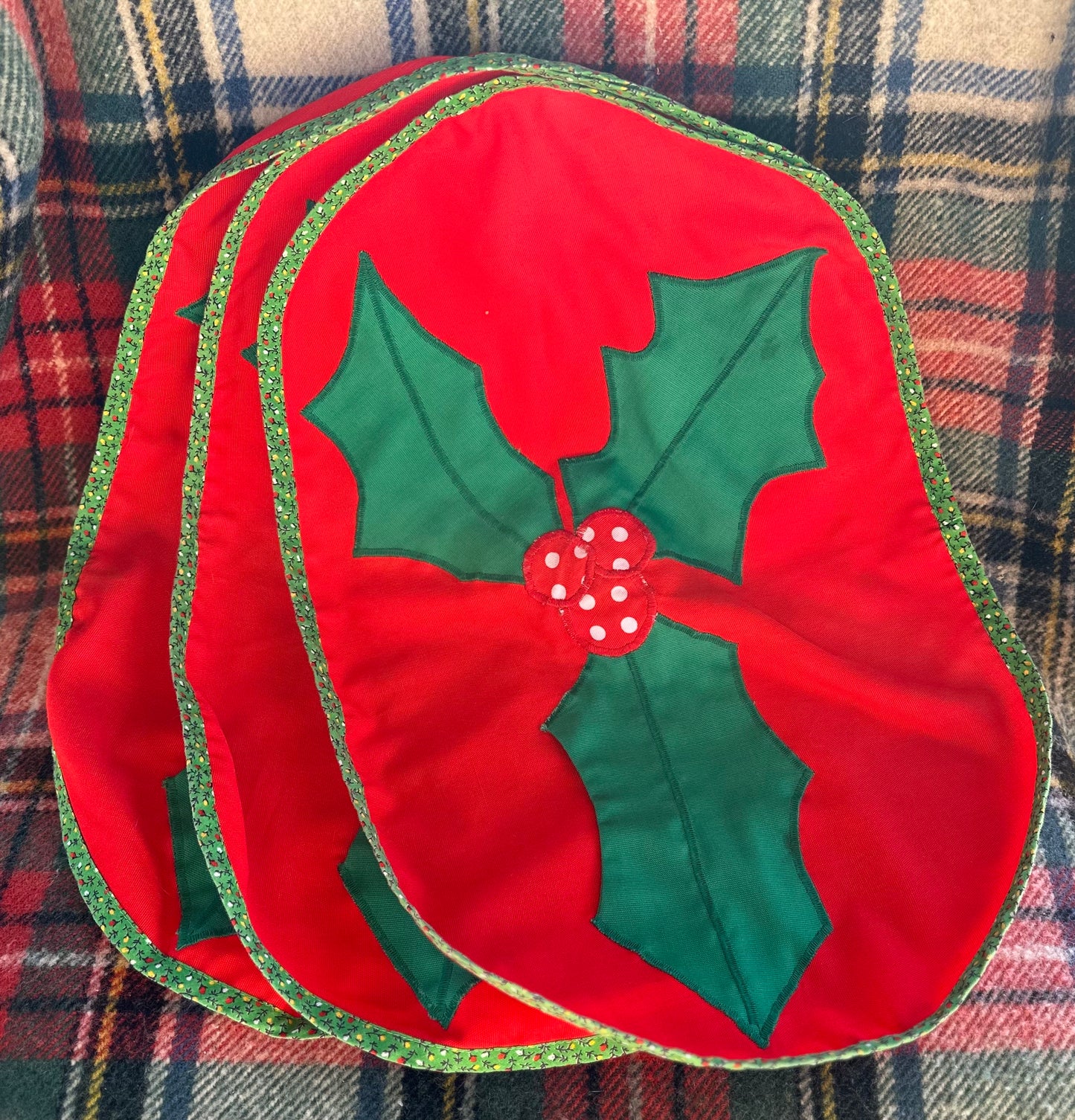 Vintage Holiday Placemats - Holly - Set of 3